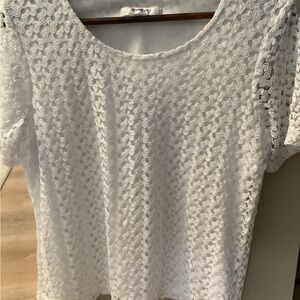 TanJay White Lace Short Sleeve Scoop Neck Top